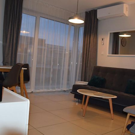 Apartament W Niechorzu Przy Latarni Z Garazem Niechorze Exterior photo